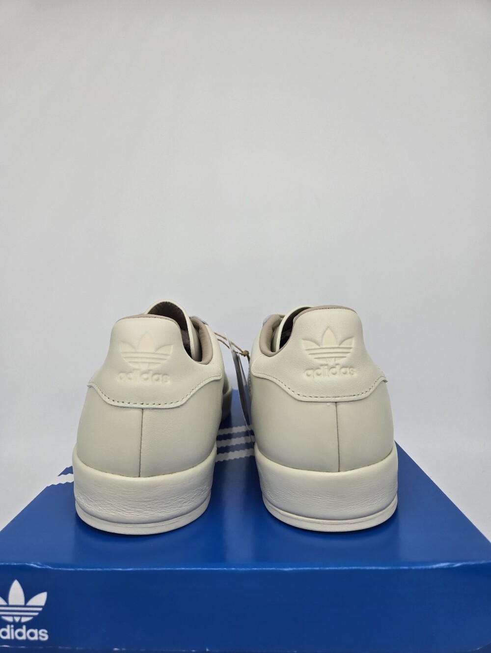 adidas Women's Gazelle Indoor Luxe JI3508 Pack Alumina Shoes Size 8 - Picture 4 of 8
